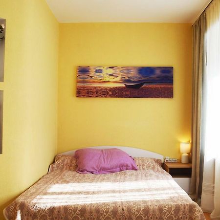 Owl Home Odessa Cozy Spacious Apartment In A Quiet Center Between Deribasovskaya And Privoz Eksteriør bilde