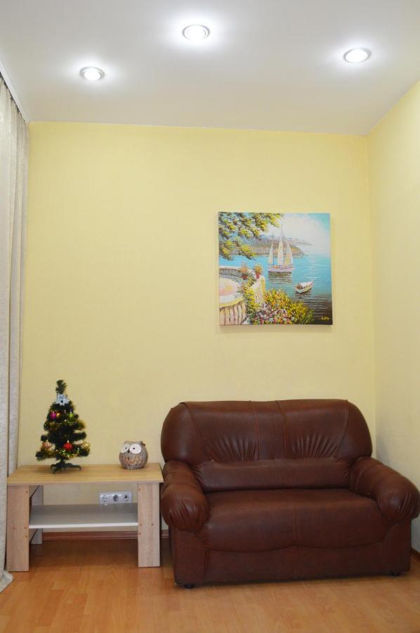 Owl Home Odessa Cozy Spacious Apartment In A Quiet Center Between Deribasovskaya And Privoz Eksteriør bilde