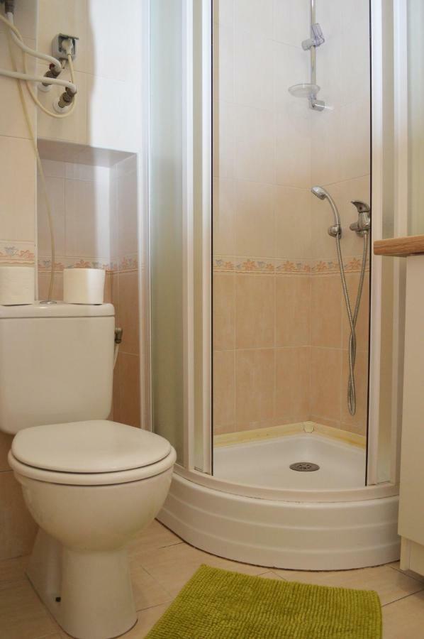 Owl Home Odessa Cozy Spacious Apartment In A Quiet Center Between Deribasovskaya And Privoz Eksteriør bilde
