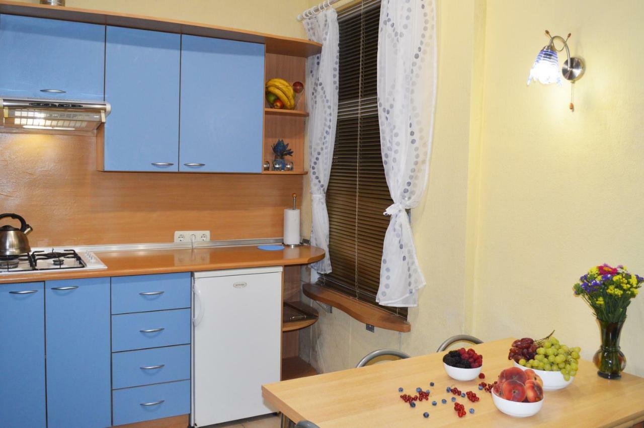 Owl Home Odessa Cozy Spacious Apartment In A Quiet Center Between Deribasovskaya And Privoz Eksteriør bilde