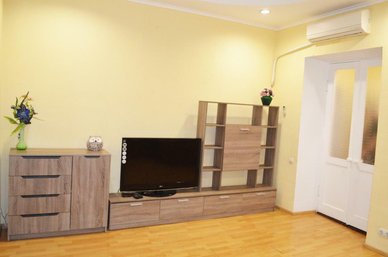 Owl Home Odessa Cozy Spacious Apartment In A Quiet Center Between Deribasovskaya And Privoz Eksteriør bilde